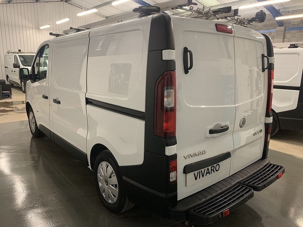 Vauxhall Vivaro Cdti 2900 Ecoflex U3148 White #4