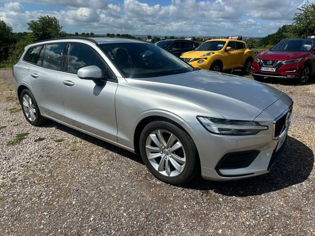 Volvo V60 2.0 D3 Momentum Plus Estate Euro Silver #2