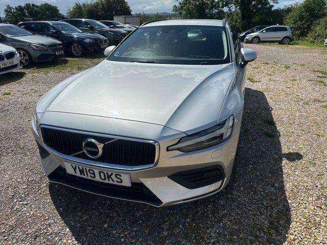 Volvo V60 2.0 D3 Momentum Plus Estate Euro Silver #5