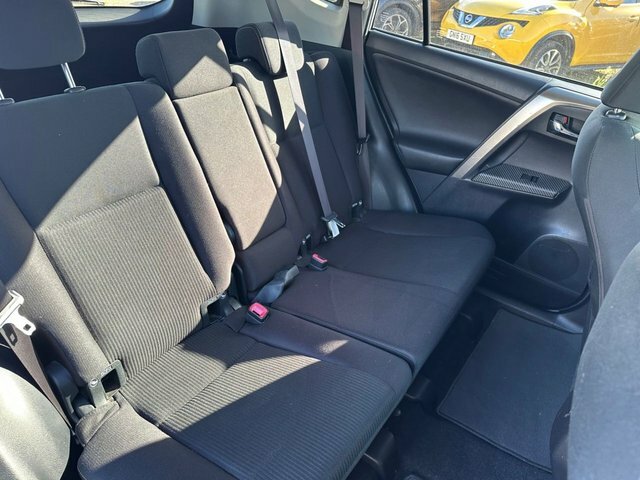 Toyota Rav 4 Active D-4d 4X2 #40