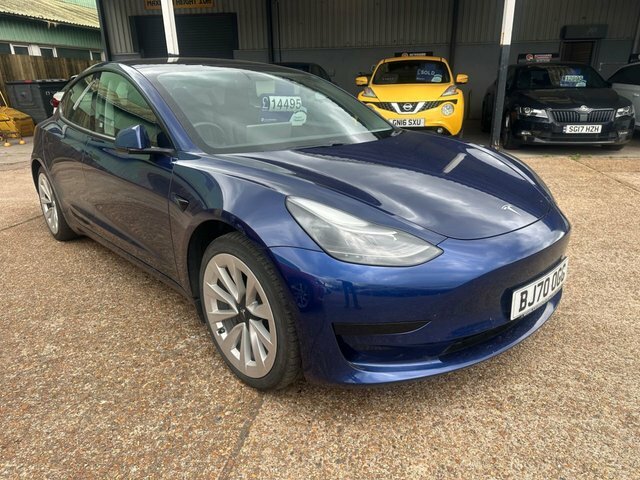 Tesla Model 3 Standard Range Plus Saloon Rwd Blue