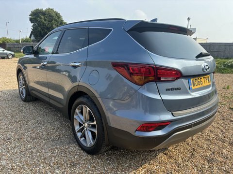 Hyundai Santa Fe Premium Se White #11