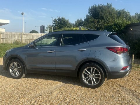 Hyundai Santa Fe Premium Se White #10