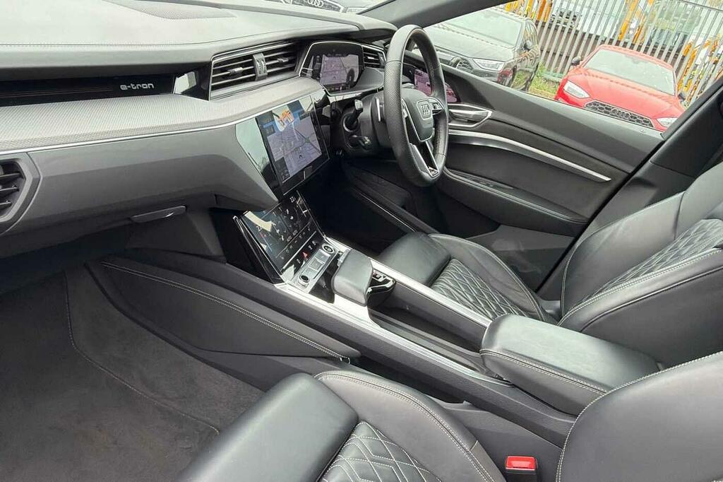 Audi Q8 e tron Vorsprung 50 E-tron Quattro 250,00 Kw LA20XMY Black #2
