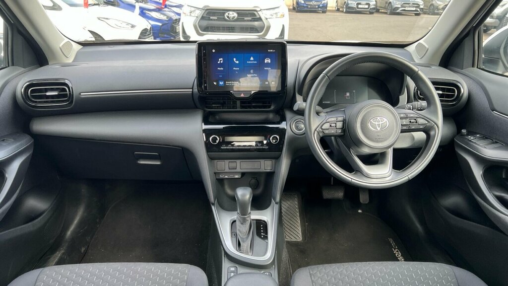 Toyota Yaris Cross 1.5 Vvt-h Design E-cvt Euro 6 Ss SL75YNK White #6
