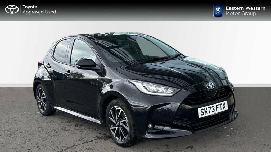 Toyota Yaris 1.5 Vvt-h Design E-cvt Euro 6 Ss Black
