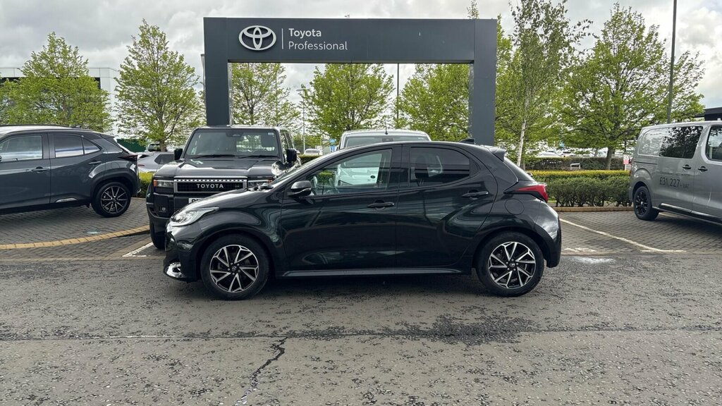 Toyota Yaris 1.5 Vvt-h Design E-cvt Euro 6 Ss SK73FTX Black #5