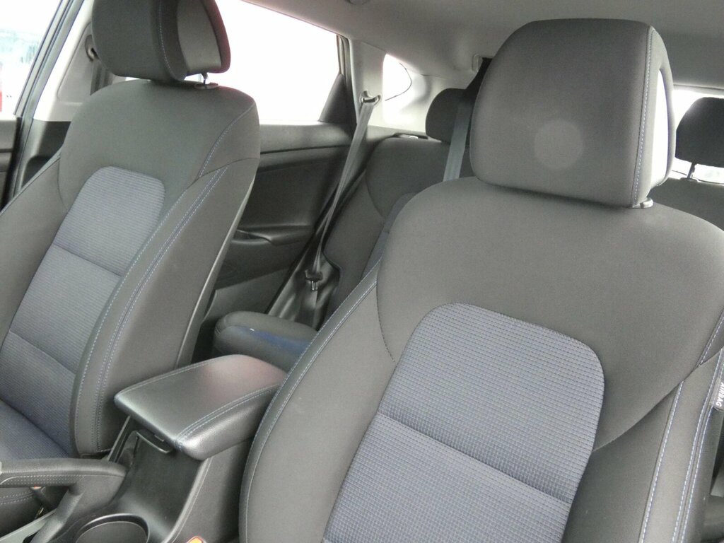 Hyundai Tucson 1.7 Crdi Blue Drive Se Nav Euro 6 Ss SF16YVE Grey #4
