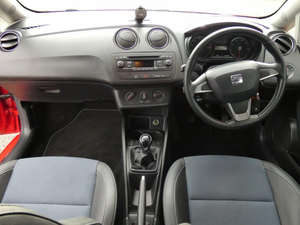 Seat Ibiza 1.2 Tsi I Tech Sport Coupe Euro 5 DE15UVW Red #4