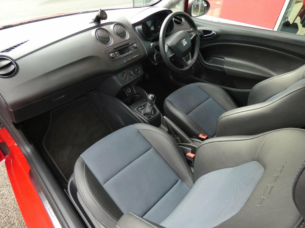 Seat Ibiza 1.2 Tsi I Tech Sport Coupe Euro 5 DE15UVW Red #2