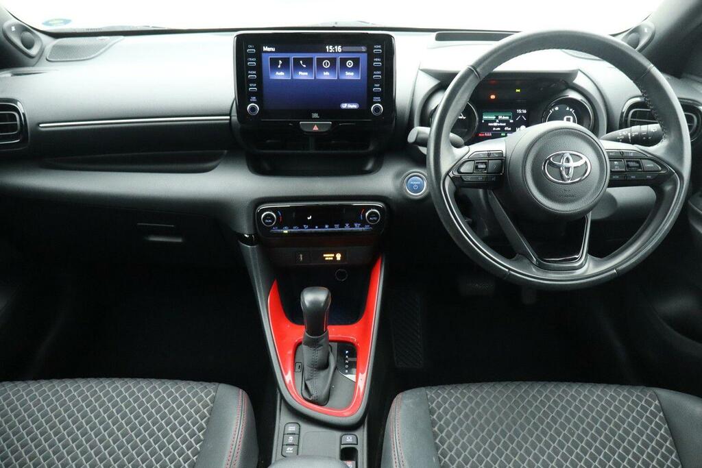 Toyota Yaris 1.5 Vvt-h Launch Edition Hatchback Hybr SP70WNS Orange #6