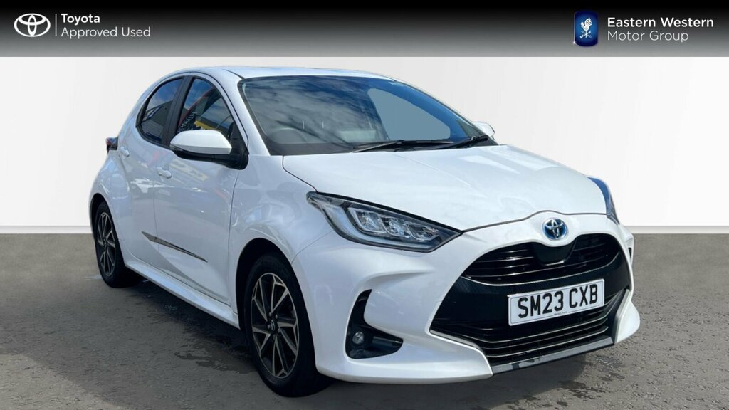 Toyota Yaris 1.5 Vvt-h Design E-cvt Euro 6 Ss White