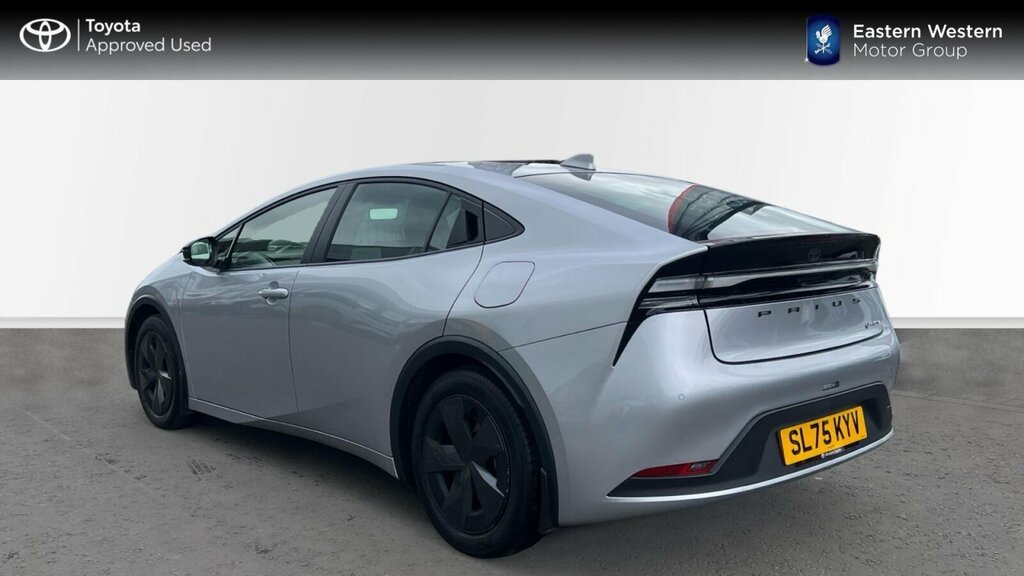Toyota Prius 2.0 13.6Kwh Design Cvt Euro 6 Ss SL75KYV Silver #4
