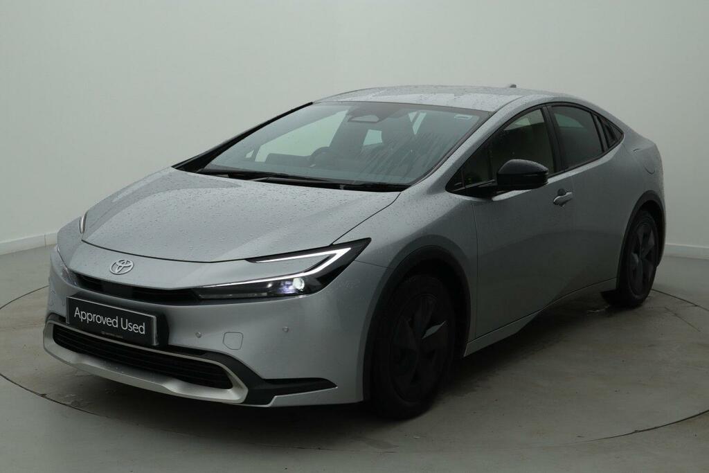 Toyota Prius 2.0 13.6Kwh Design Hatchback Plug-in Hy SP75XAE Silver #3