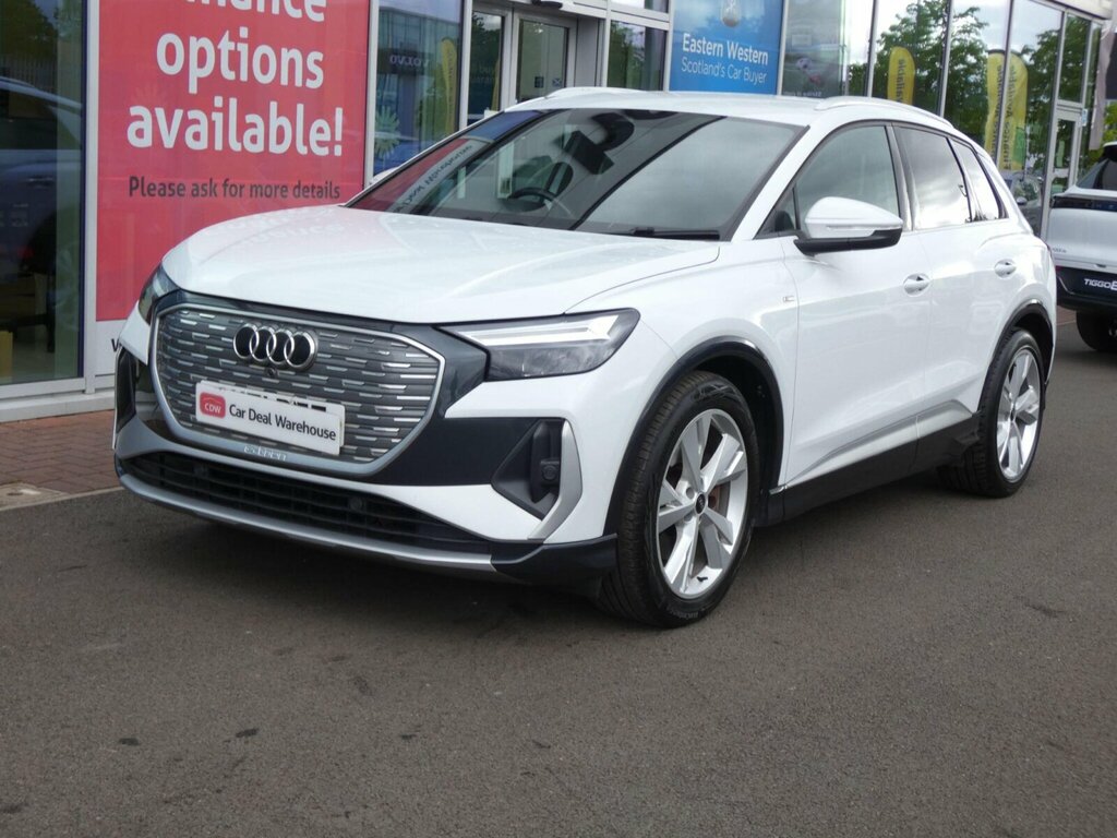 Audi Q4 E Tron 40 S Line 82Kwh SK71BTZ White #5