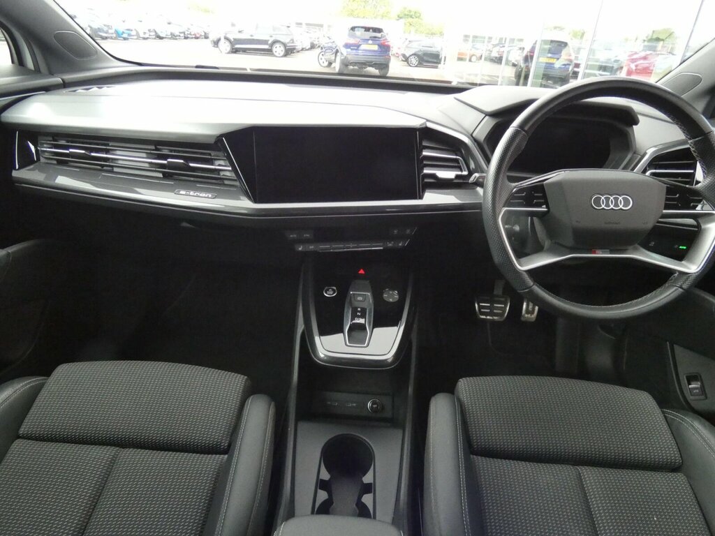 Audi Q4 E Tron 40 S Line 82Kwh SK71BTZ White #2