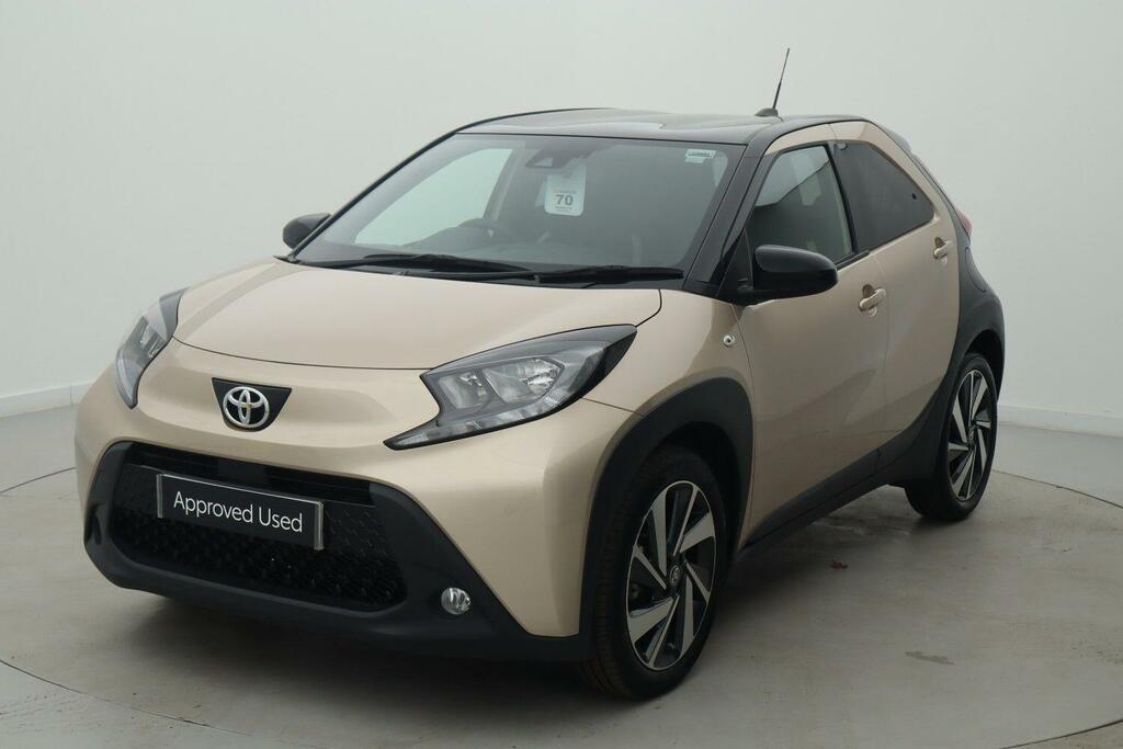 Toyota Aygo X 1.0 Vvt-i Edge Hatchback X-shift Euro 6 SO72VBJ Beige #3