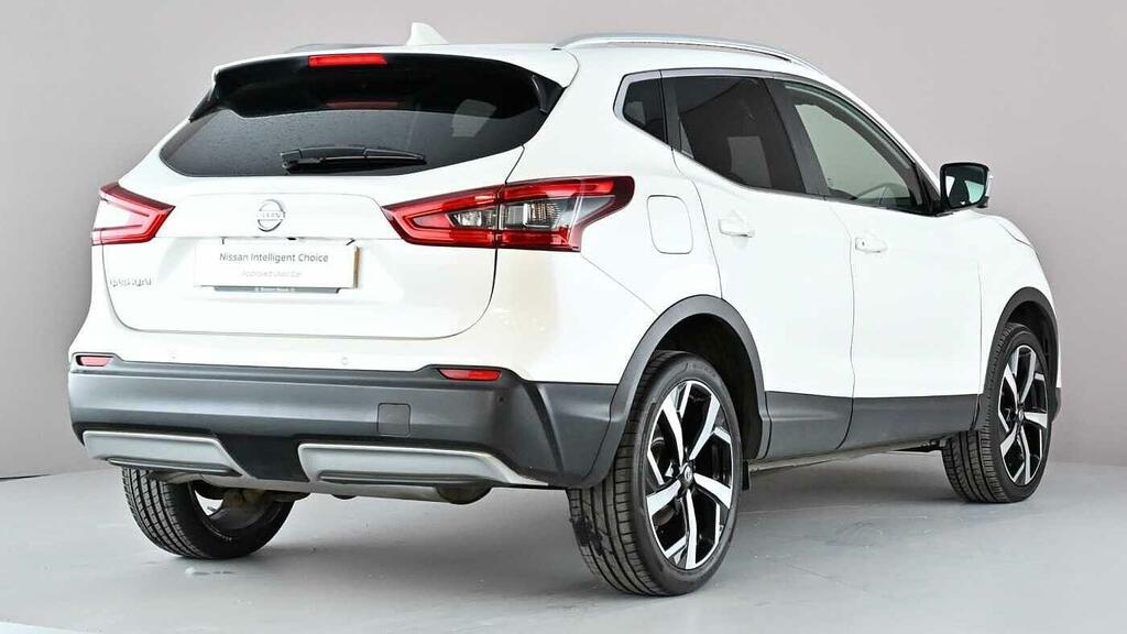 Nissan Qashqai 1.6 Dci 130 2Wd Pilot One Edition X-tronic Wi White #3