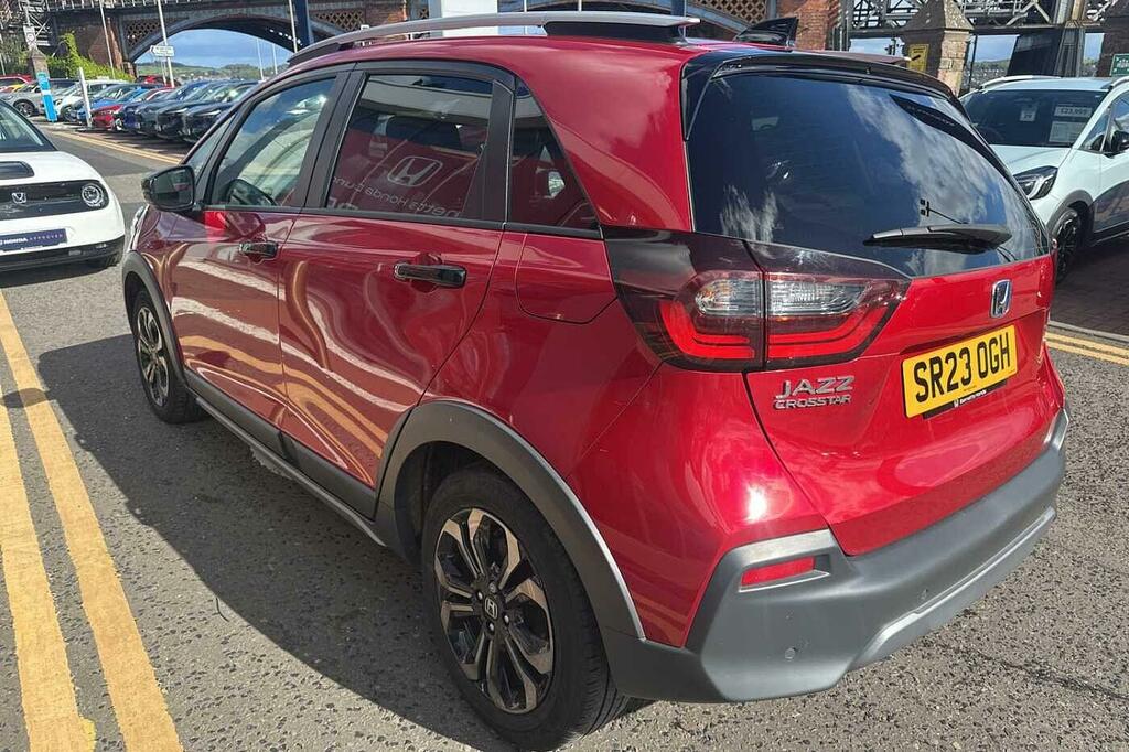 Honda Jazz 1.5 I-mmd Hybrid Crosstar Advance Ecvt SR23OGH Red #3