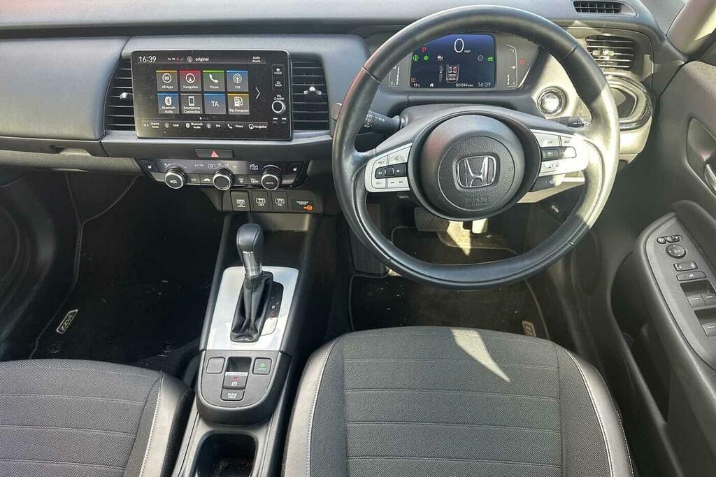 Honda Jazz 1.5 I-mmd Hybrid Crosstar Advance Ecvt SR23OGH Red #4
