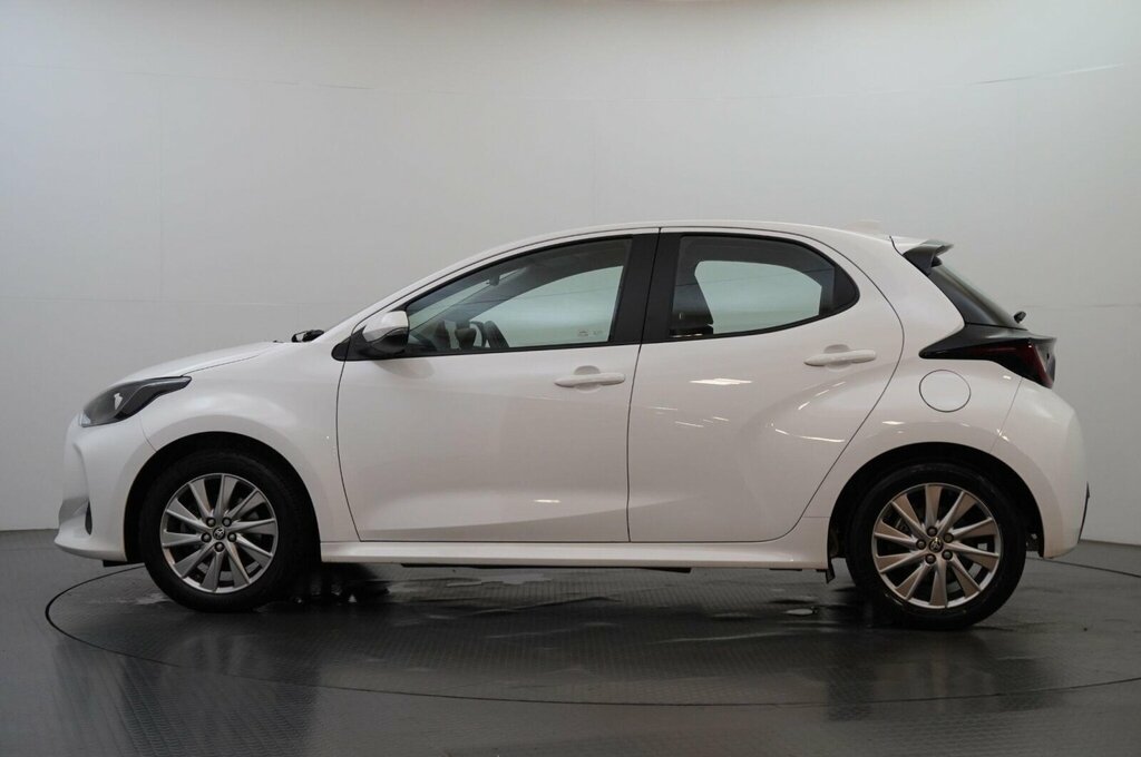 Toyota Yaris 1.5 Vvt-h Icon E-cvt Euro 6 Ss SK24FPG White #4