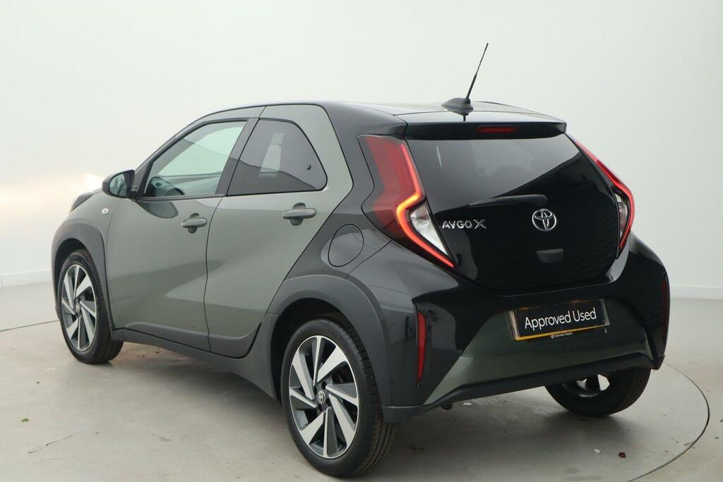 Toyota Aygo X 1.0 Vvt-i Edge Hatchback Euro 6 ST23EWW Green #4