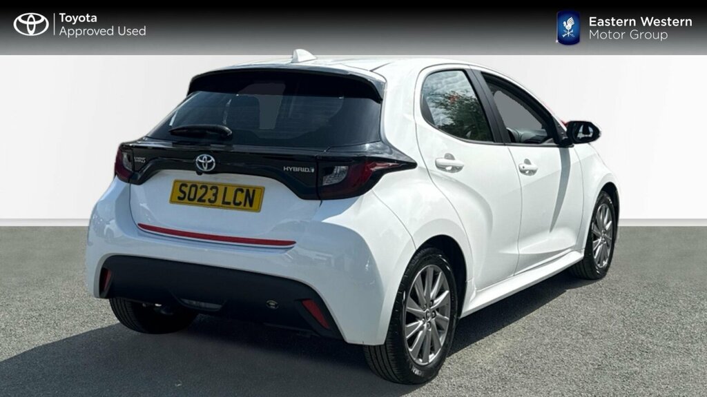 Toyota Yaris 1.5 Vvt-h Icon E-cvt Euro 6 Ss SO23LCN White #2