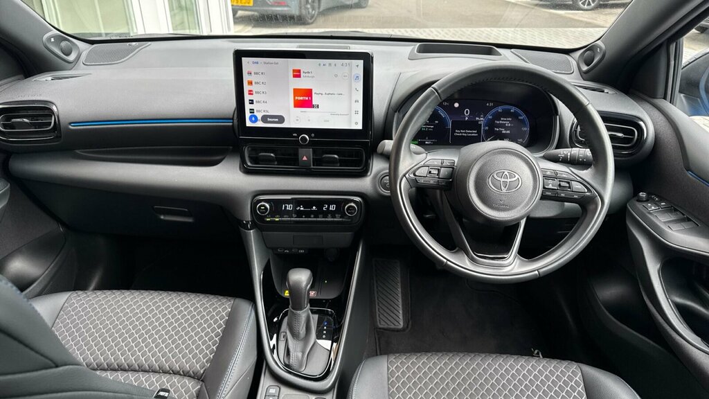 Toyota Yaris 1.5 Vvt-h Premiere Edition E-cvt Euro 6 Ss SL25MPX Blue #6