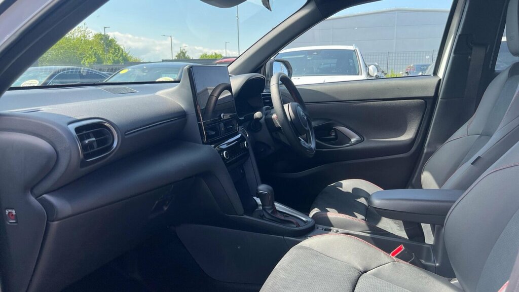 Toyota Yaris Cross 1.5 Vvt-h Gr Sport E-cvt Euro 6 Ss CVZ5497 White #5