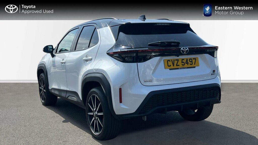 Toyota Yaris Cross 1.5 Vvt-h Gr Sport E-cvt Euro 6 Ss CVZ5497 White #4
