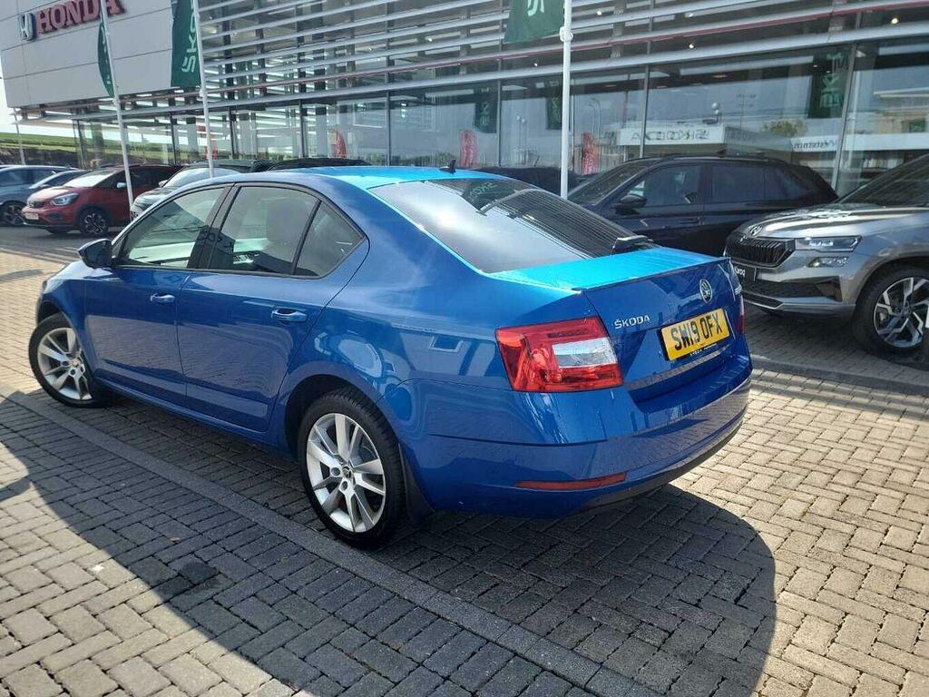 Skoda Octavia 1.5 Tsi Se L Dsg SW19OFX Blue #3