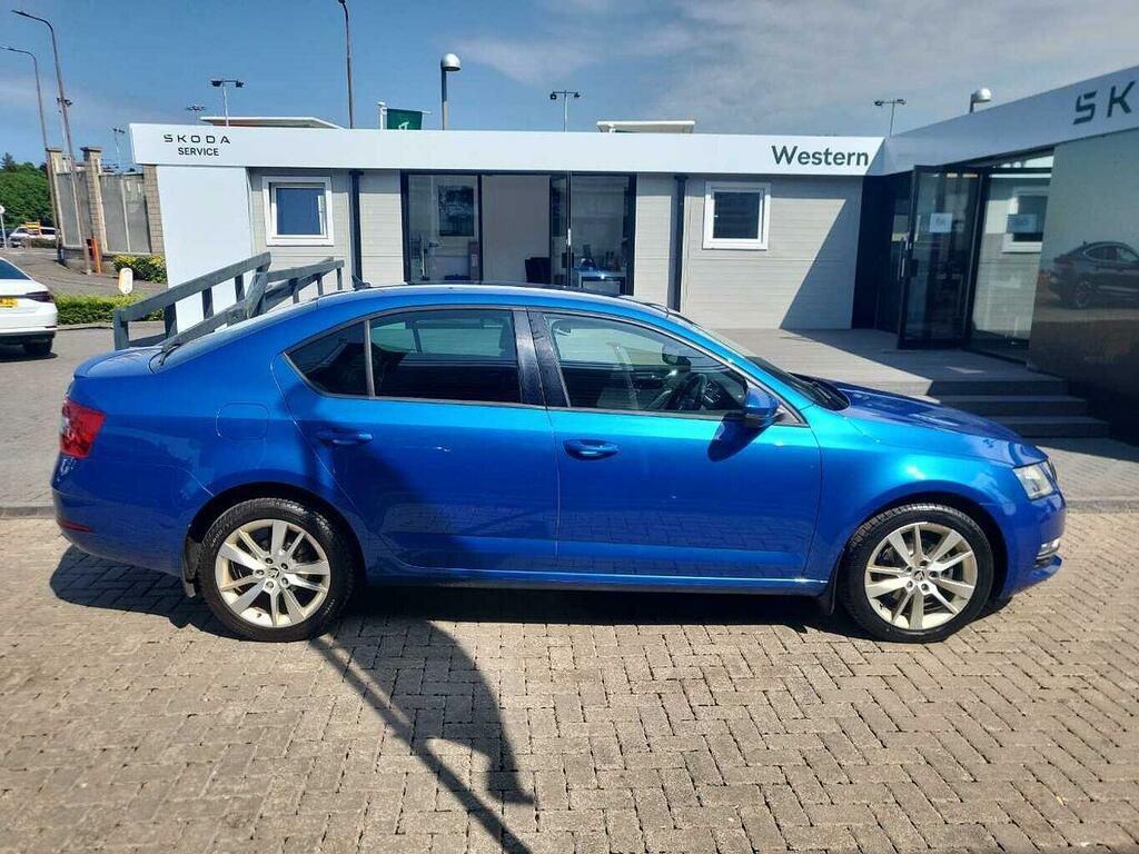 Skoda Octavia 1.5 Tsi Se L Dsg SW19OFX Blue #4