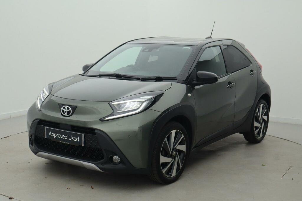 Toyota Aygo X 1.0 Vvt-i Exclusive Hatchback Eu SK23YJA Green #3