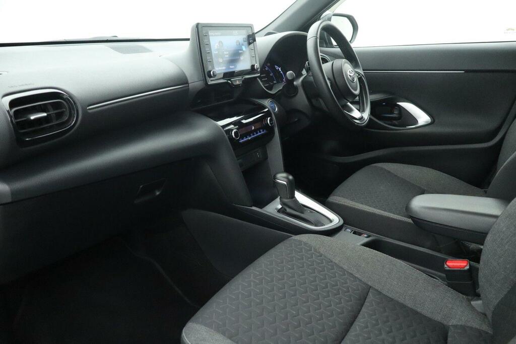 Toyota Yaris Cross 1.5 Vvt-h Design Suv Hybrid E-cvt Euro SR72HLG Black #4
