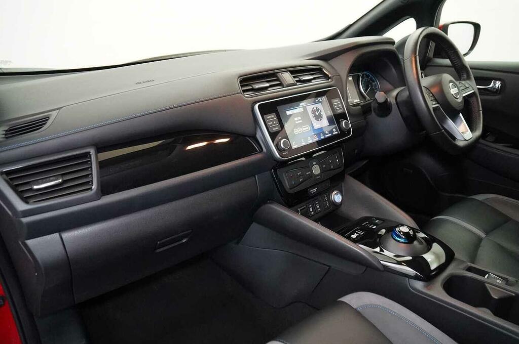 Nissan Leaf 40Kw Tekna With Bose Audio And Pro Pilot Tech Red #2