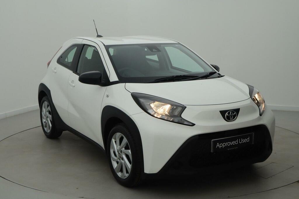 Toyota Aygo X 1.0 Vvt-i Pure Hatchback Euro 6 White