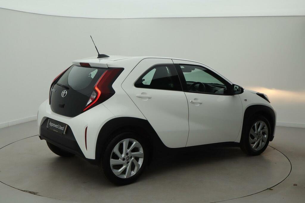 Toyota Aygo X 1.0 Vvt-i Pure Hatchback Euro 6 ST23EEB White #2
