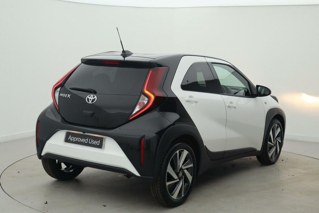 Toyota Aygo X 1.0 Vvt-i Edge Hatchback Euro 6 ST23ORO White #2