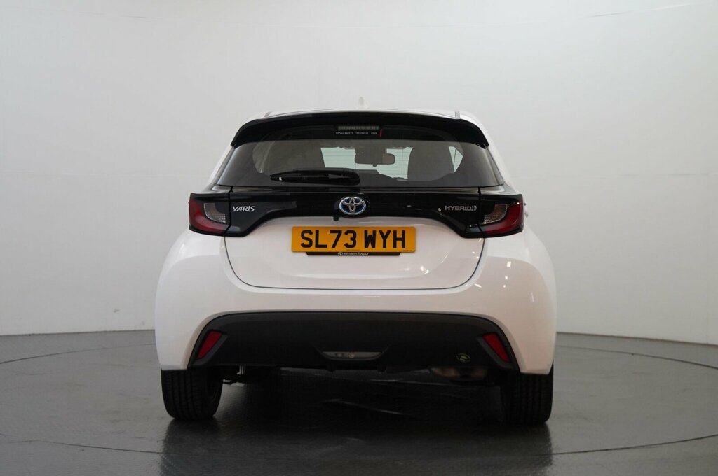 Toyota Yaris 1.5 Vvt-h Icon E-cvt Euro 6 Ss SL73WYH White #5