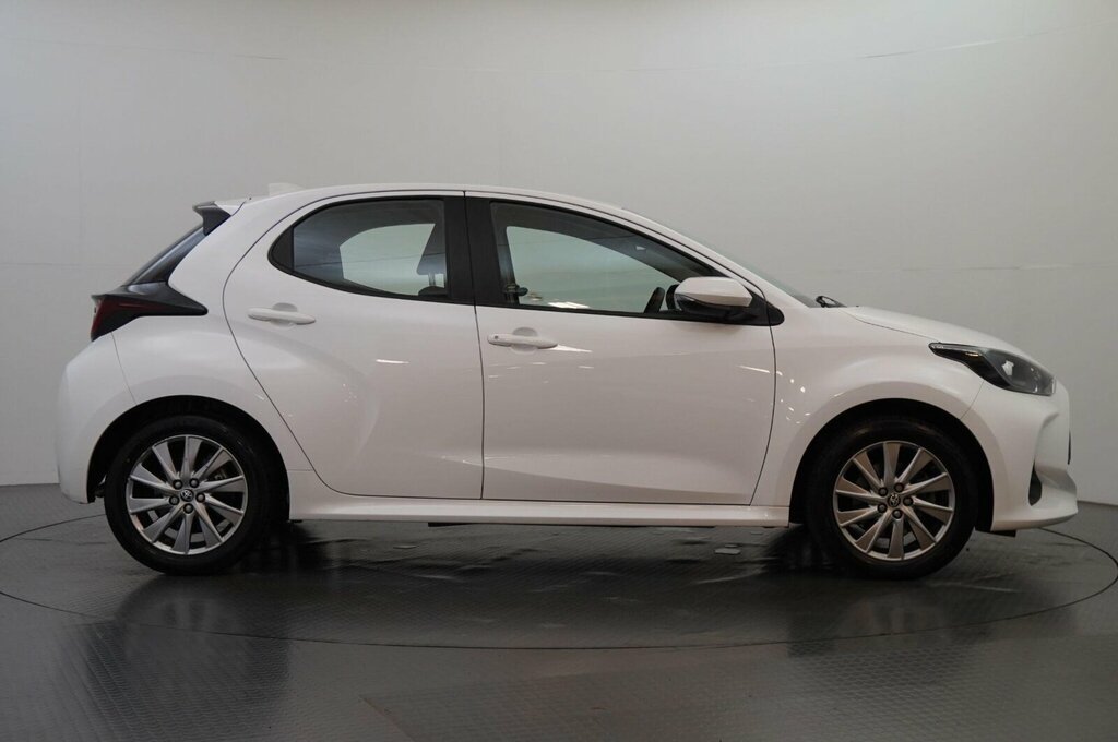 Toyota Yaris 1.5 Vvt-h Icon E-cvt Euro 6 Ss SL73WYH White #6