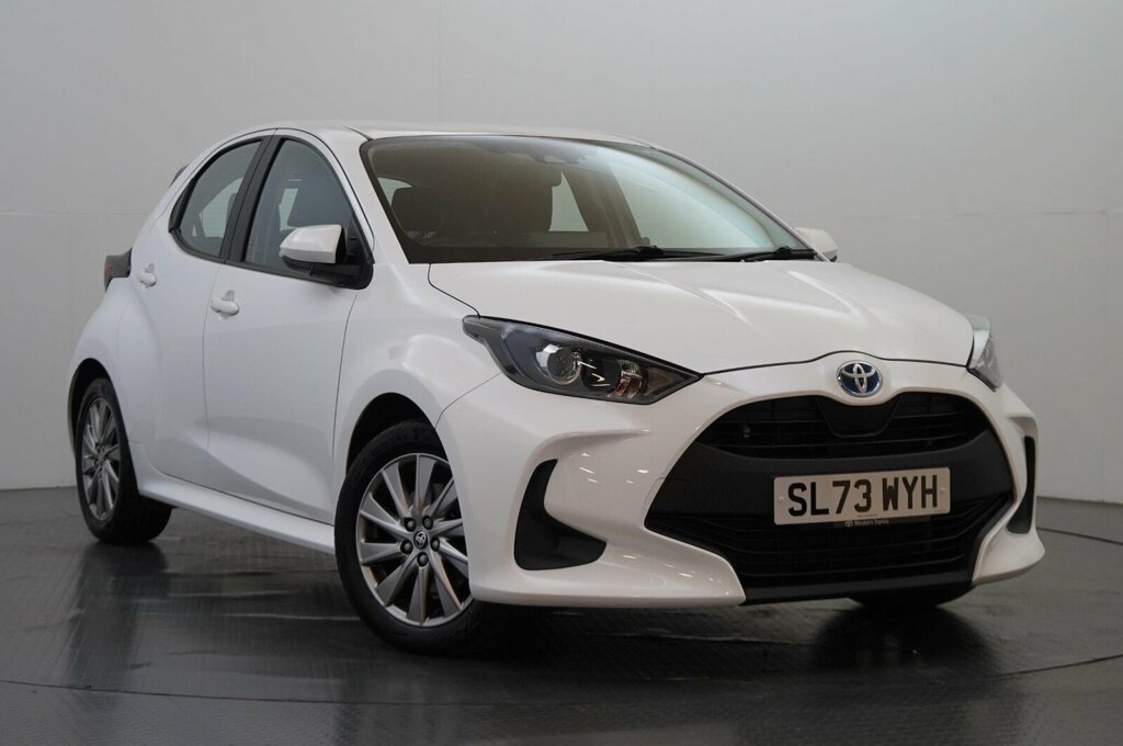 Toyota Yaris 1.5 Vvt-h Icon E-cvt Euro 6 Ss White