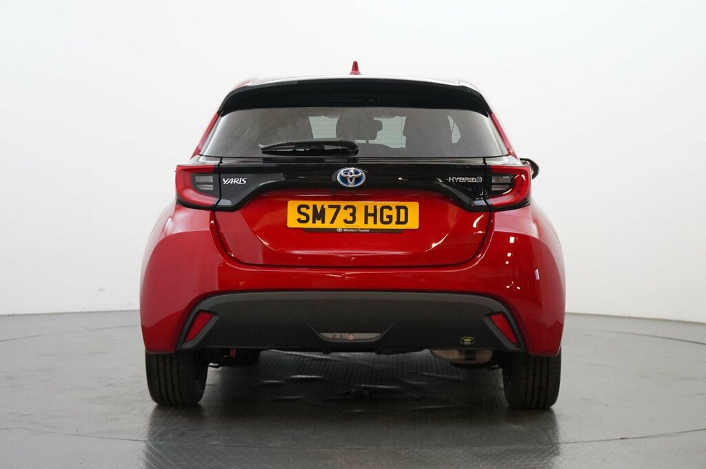 Toyota Yaris 1.5 Vvt-h Design E-cvt Euro 6 Ss SM73HGD Red #5