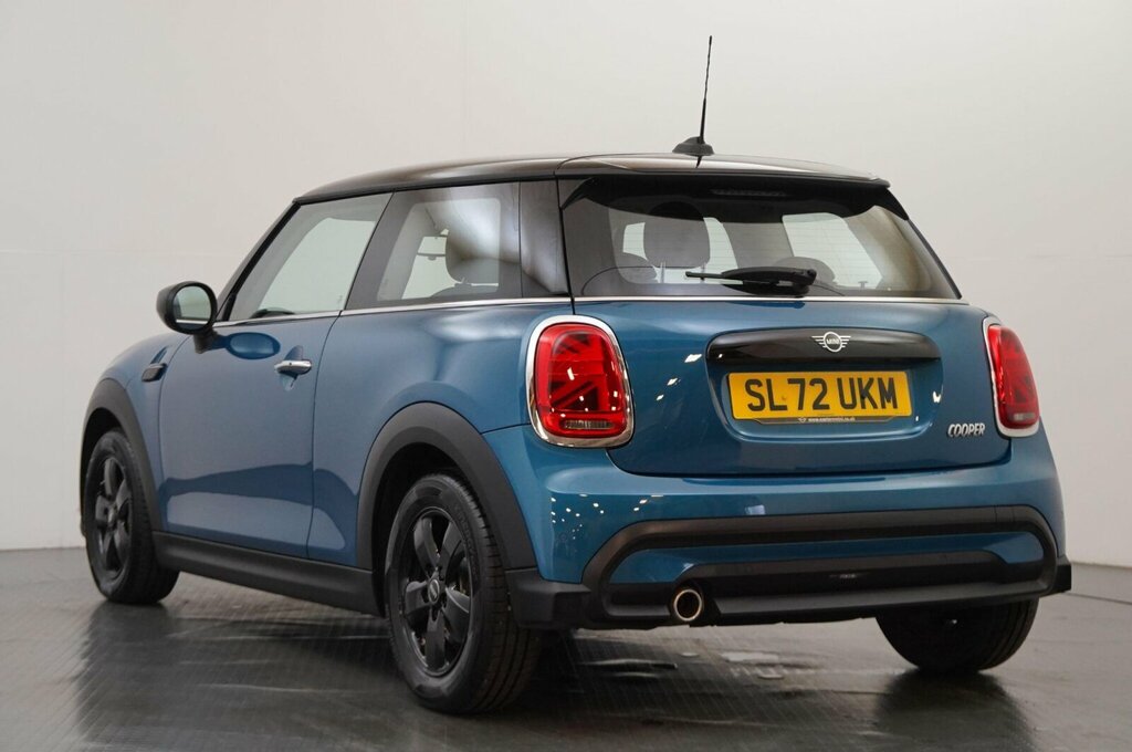Mini Hatch 3-Door Hatch Cooper Classic SL72UKM Blue #3