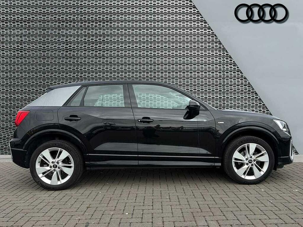 Audi Q2 S Line 30 Tfsi 110 Ps 6-Speed SK22AEA Black #4