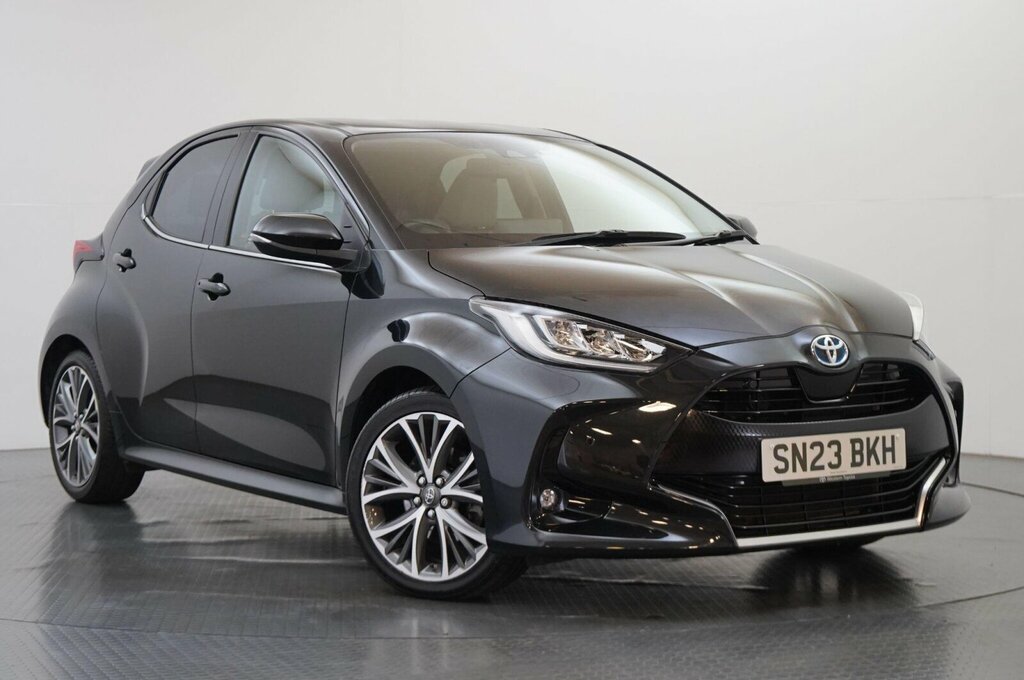 Toyota Yaris 1.5 Vvt-h Excel E-cvt Euro 6 Ss Black
