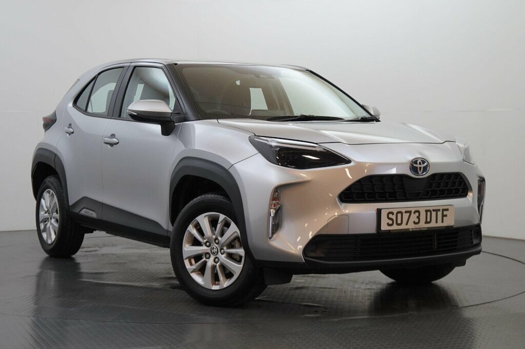 Toyota Yaris Cross 1.5 Vvt-h Icon E-cvt Euro 6 Ss Silver