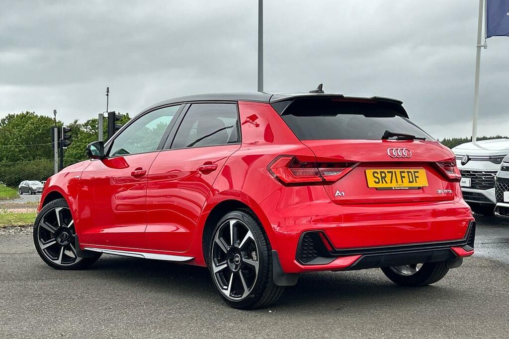 Audi A1 35 Tfsi Black Edition S Tronic SR71FDF Red #5