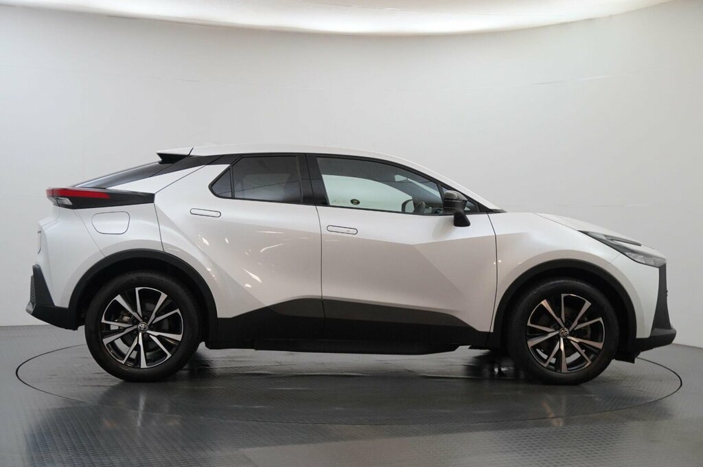 Toyota C-Hr 2.0 Vvt 13.6Kwh Design Cvt Euro 6 Ss SK74VVE White #6