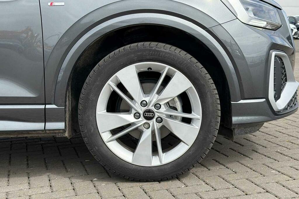 Audi Q2 1.5 Tfsi Cod 35 S Line Suv S Tronic Eur SL75VLN Grey #5