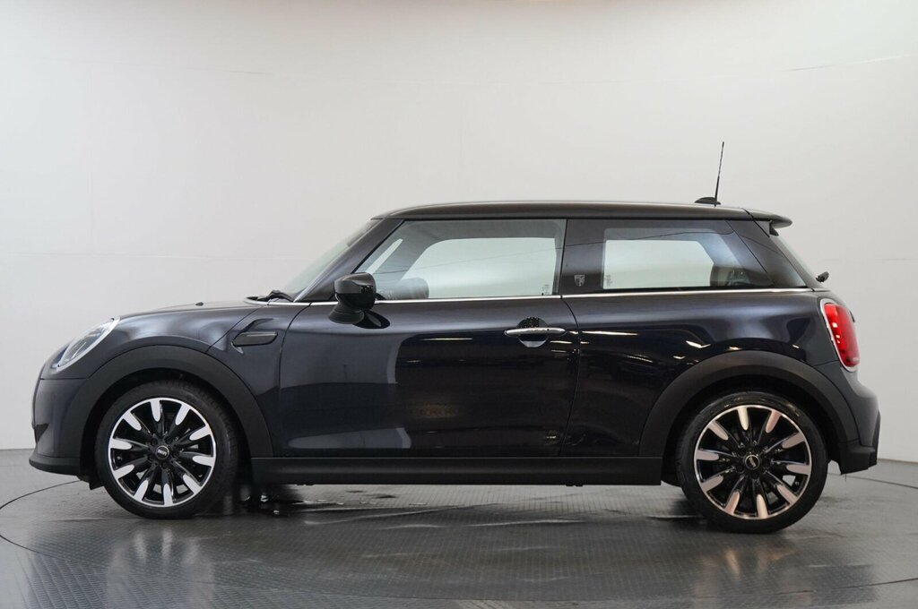 Mini Hatch 1.5 Cooper Exclusive Hatchback Steptron Black #4